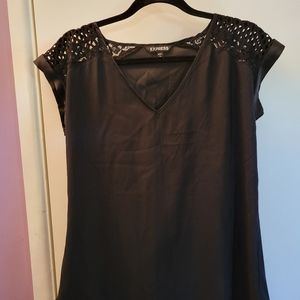Express Women's sleeveless blouse, macrame lace on shoulders sz M, blk